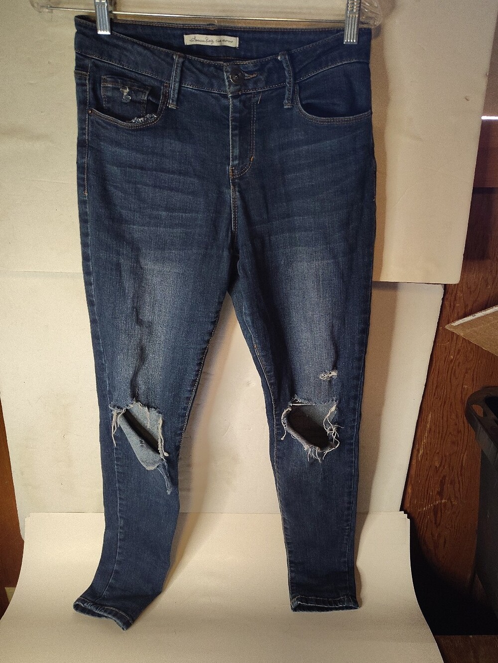 American Rag cie Jeans Distressed Womens Size  9  28X28.5